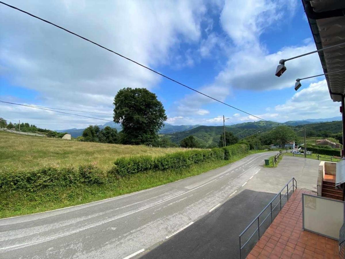 Appartamento Casa Noval Zona Rural En El Centro De Asturias Bimenes Esterno foto